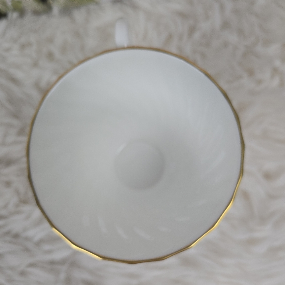 Crown Staffordshire Vintage 3 piece Cup, Saucer, and Dessert Plate - Picture 6 of 14